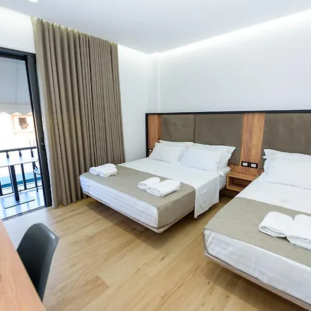 Hotel Kevin's Wlora